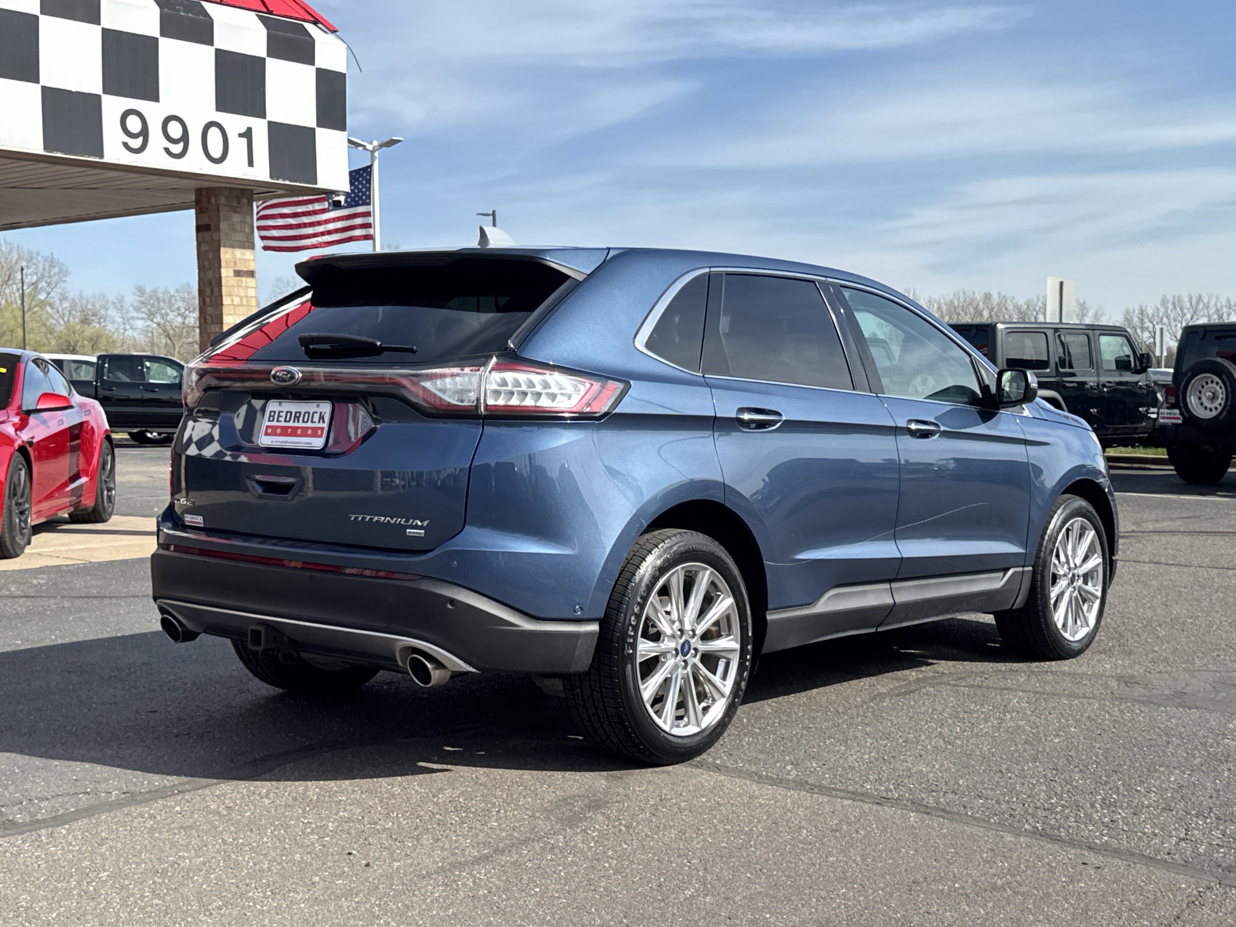 Used 2018 Ford Edge Titanium w/ Equipment Group 302A AWD/4WD image 7