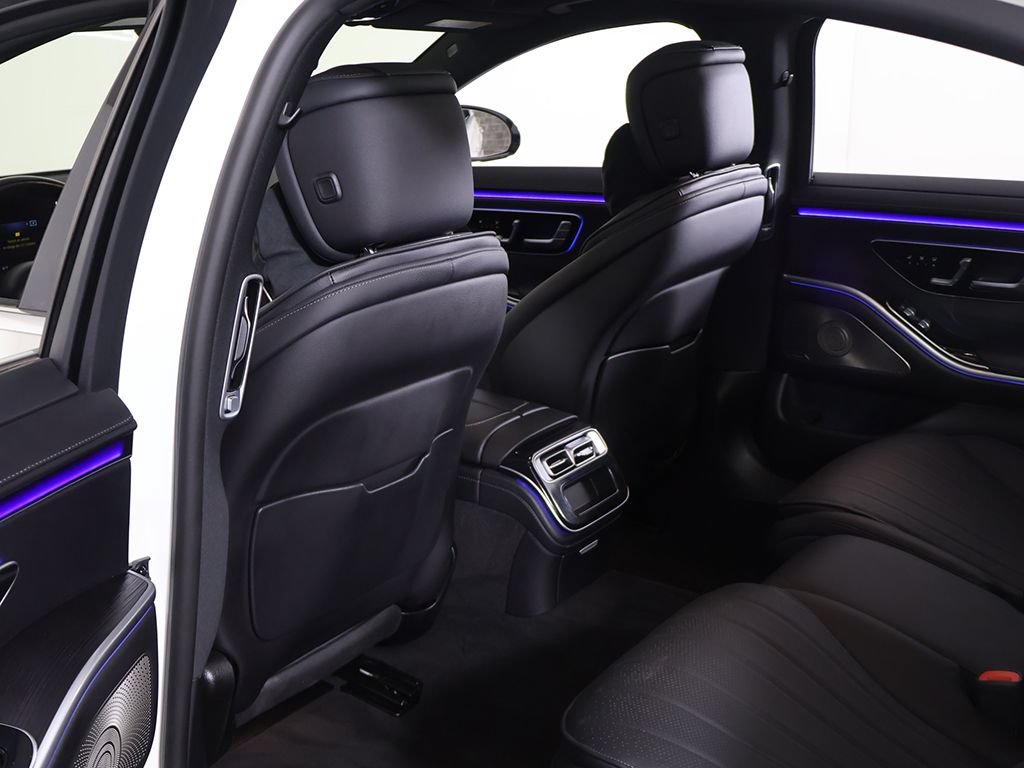 Used 2023 Mercedes-Benz S 500 4MATIC w/ AMG Line image 29