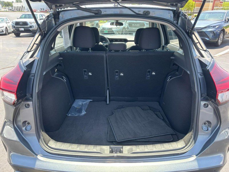 Used 2024 Nissan Kicks S FWD image 6