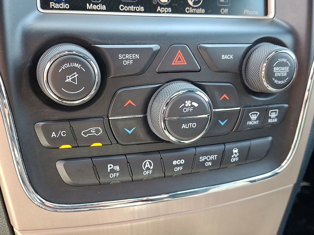 Used 2016 Jeep Grand Cherokee Laredo 75th Anniversary image 16