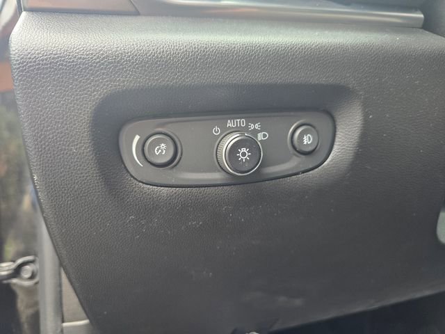 Used 2019 Chevrolet Traverse LT image 24