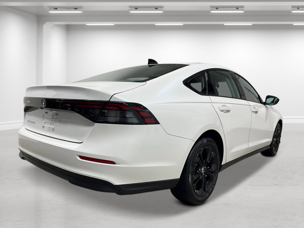 New 2025 Honda Accord SE image 3