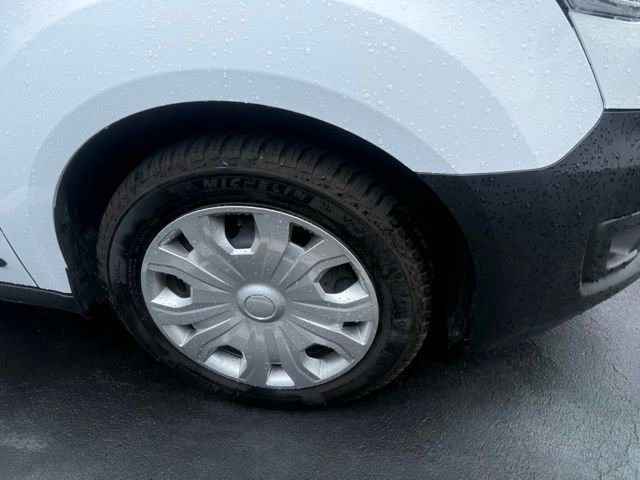 Used 2020 Ford Transit Connect XL image 4