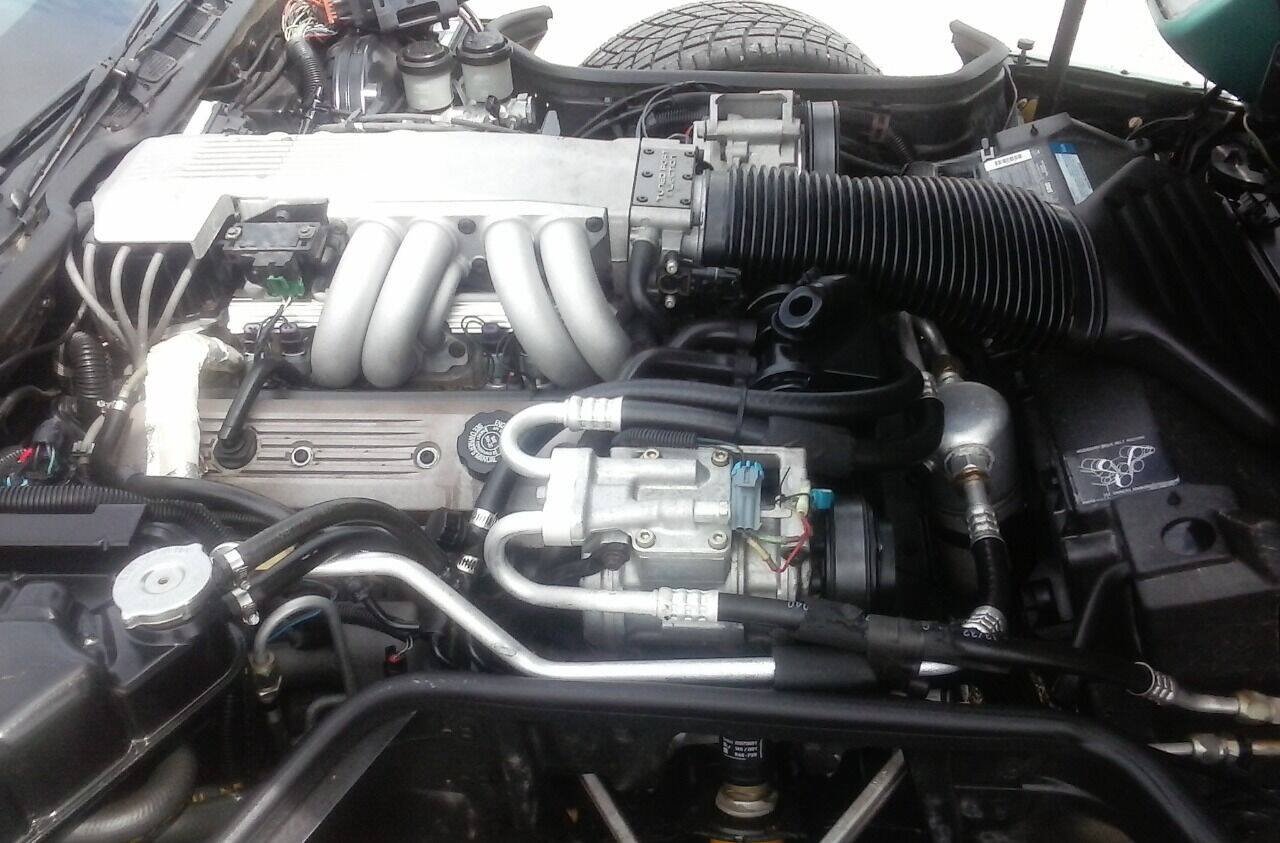 Used 1990 Chevrolet Corvette Convertible RWD image 17