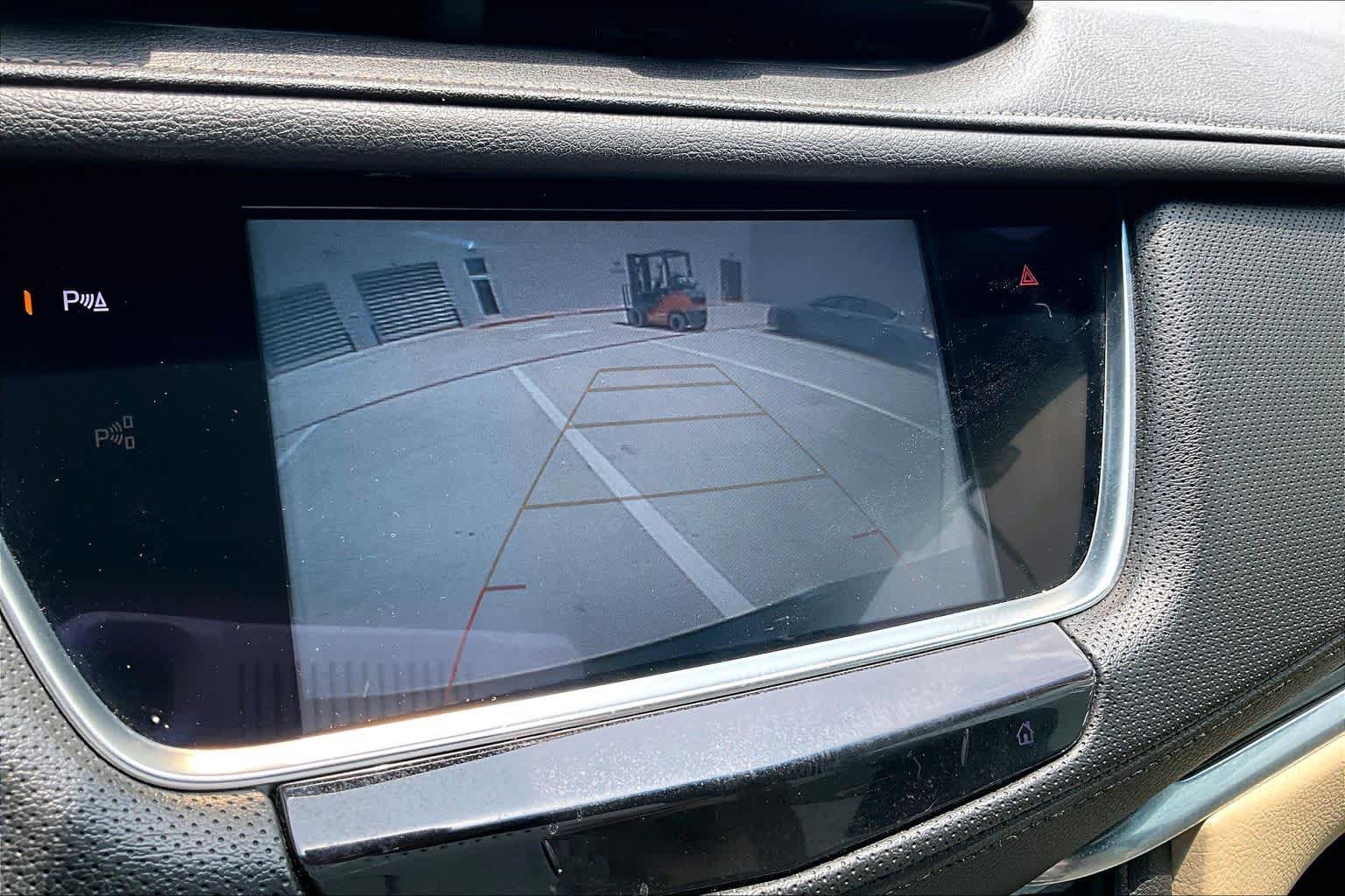 Used 2018 Cadillac XT5 FWD image 24