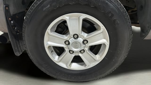 Used 2018 Toyota Tundra SR5 AWD/4WD image 38