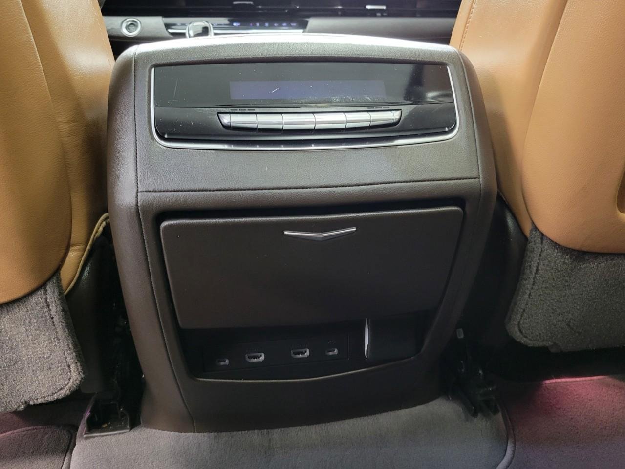 Certified 2021 Cadillac Escalade Sport AWD/4WD image 22
