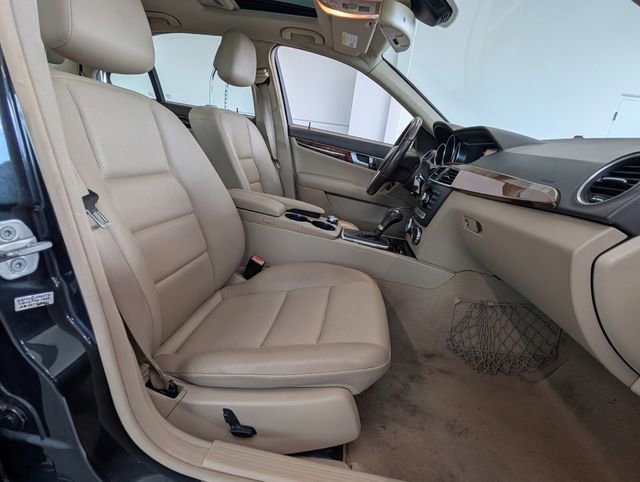 Used 2012 Mercedes-Benz C 250 Sedan image 15