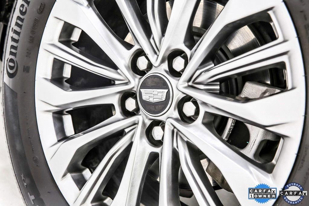 Used 2024 Cadillac XT4 Premium Luxury image 40