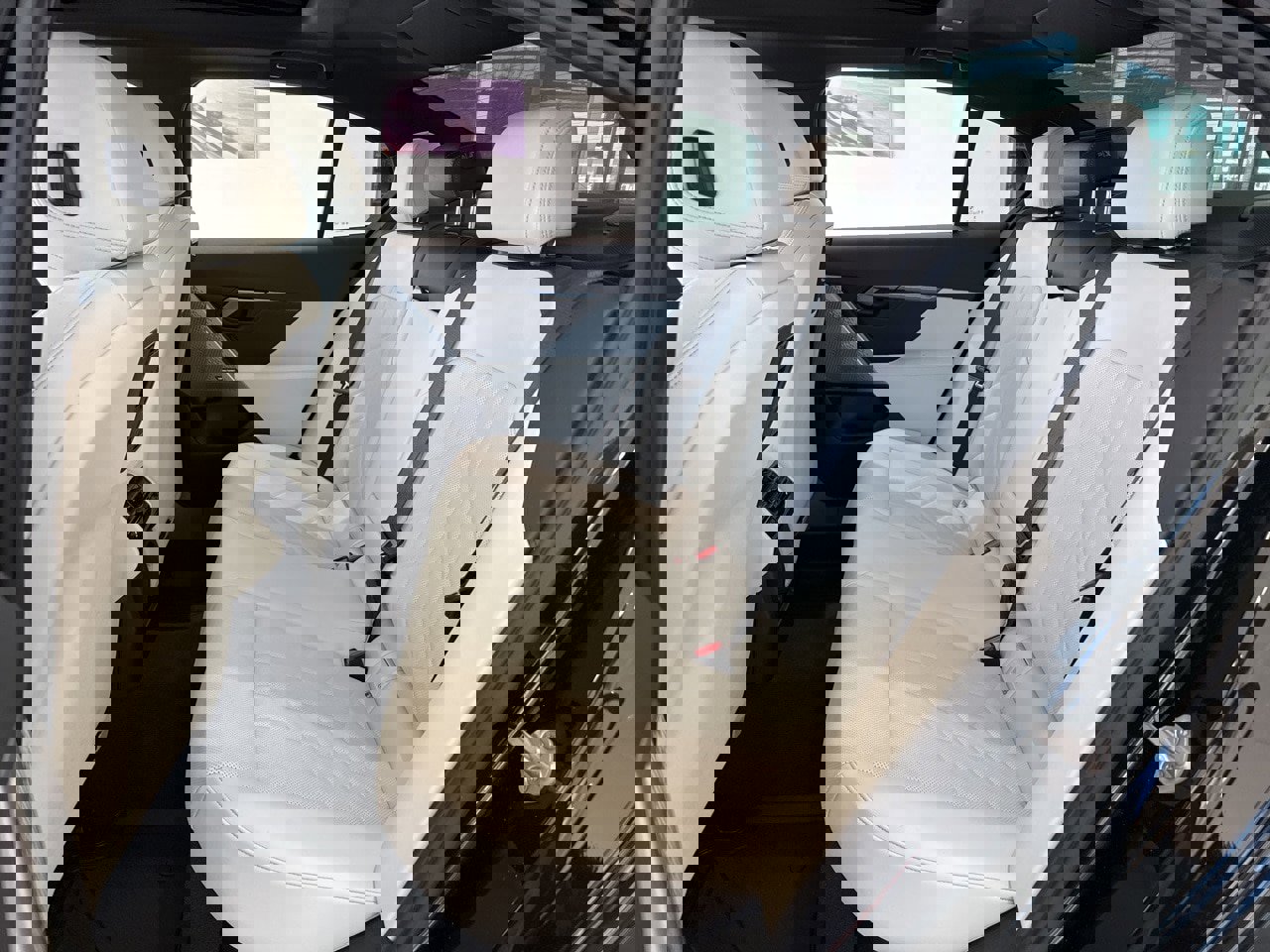 Certified 2025 BMW 530i xDrive 530i xDrive w/ Premium Package image 42