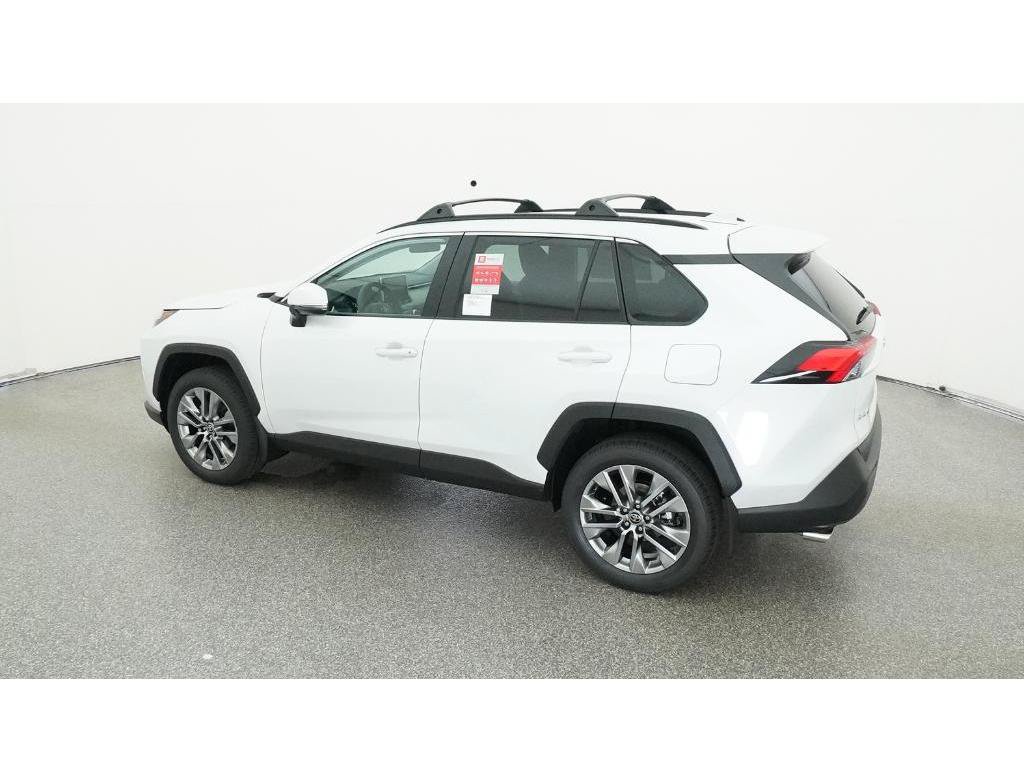 Used 2025 Toyota RAV4 XLE Premium FWD image 6