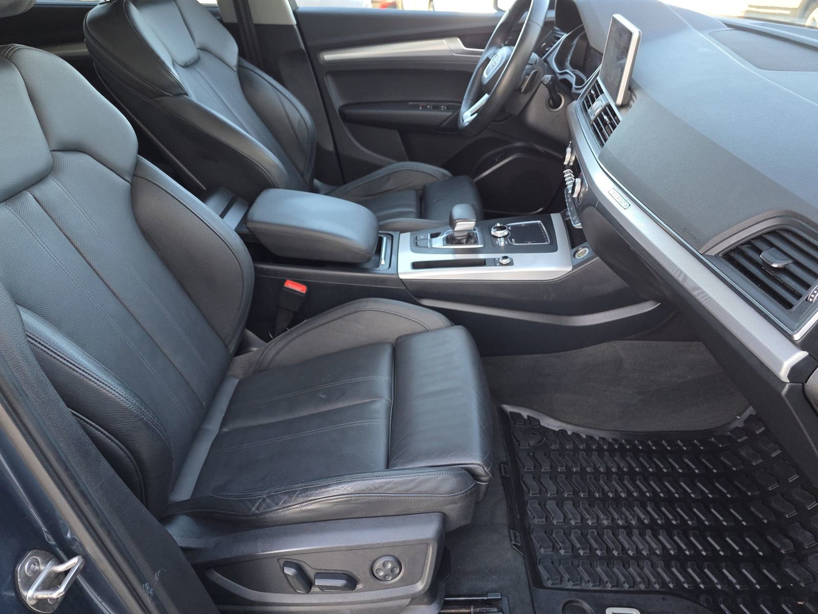 Used 2018 Audi Q5 2.0T Premium Plus w/ Premium Plus Package image 14