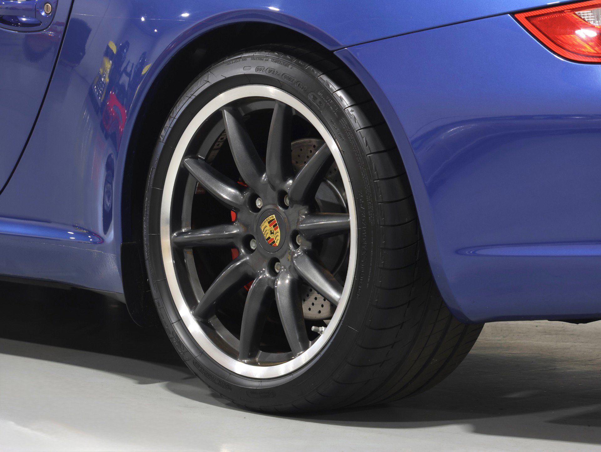 Used 2007 Porsche 911 Carrera S RWD image 8