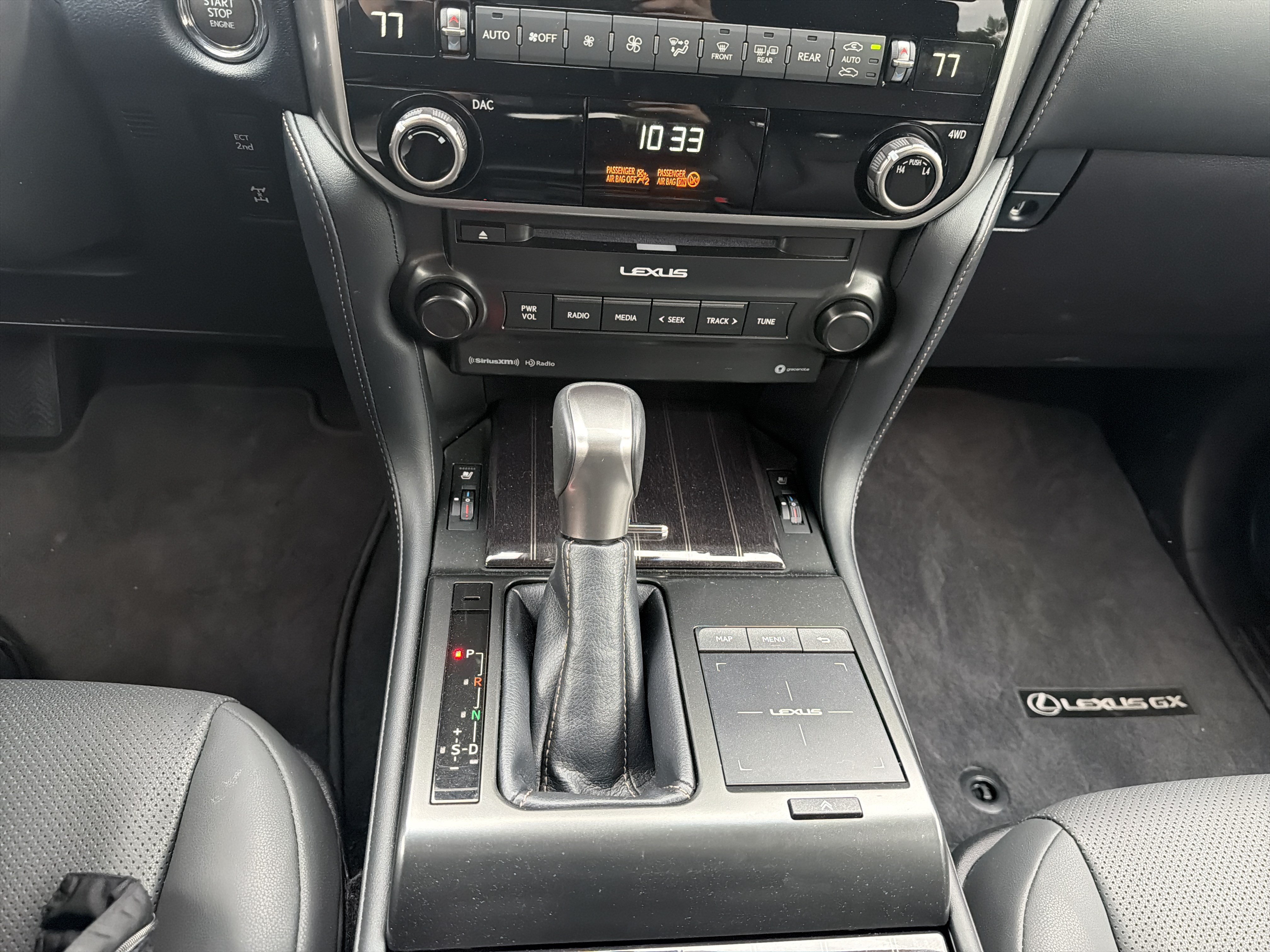 Used 2023 Lexus GX 460 Premium w/ Premium Package AWD/4WD image 17