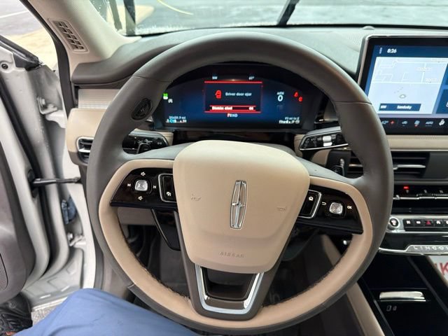 Used 2023 Lincoln Corsair AWD image 17