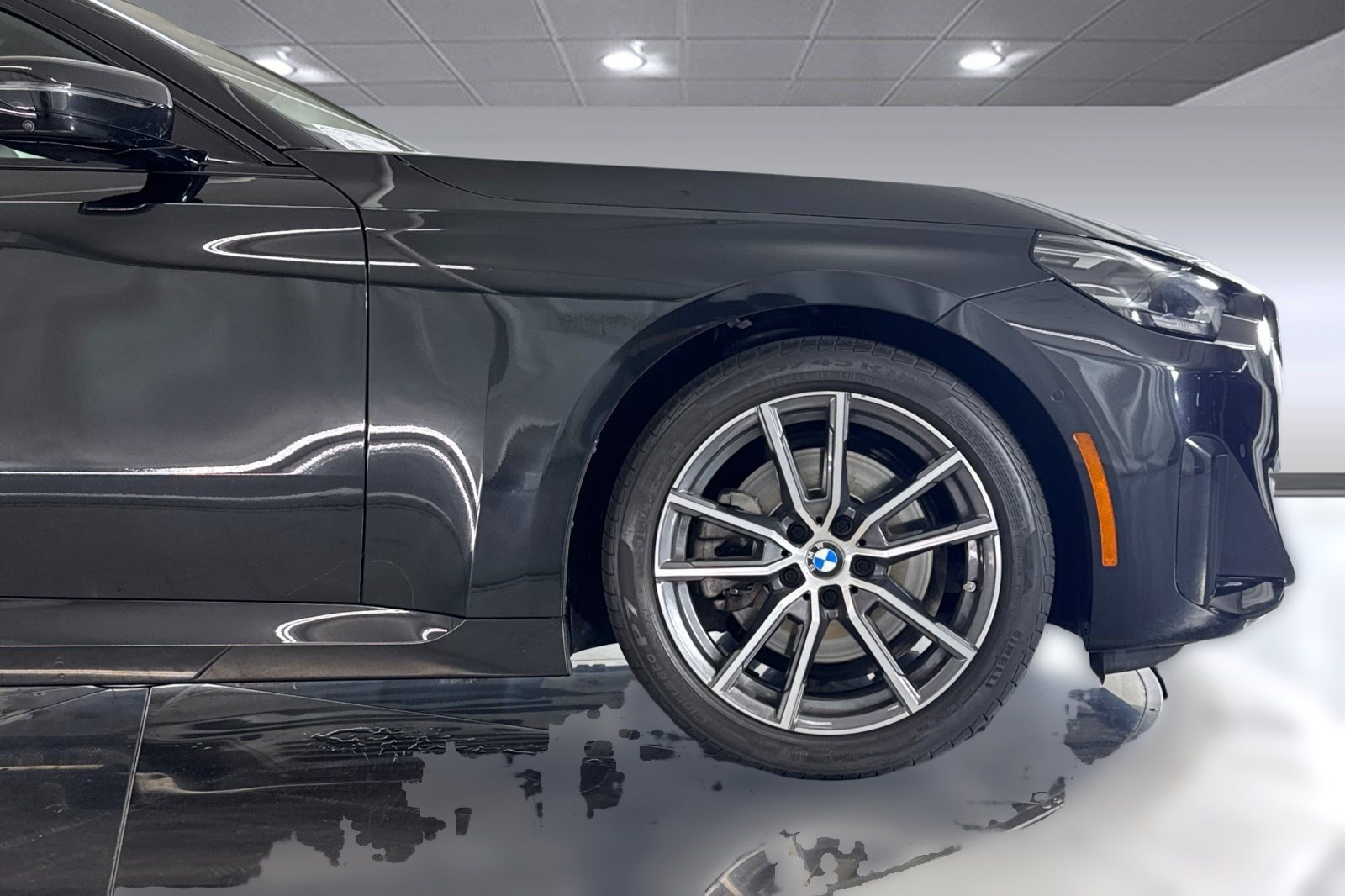Used 2024 BMW 230i Coupe w/ Convenience Package RWD image 34