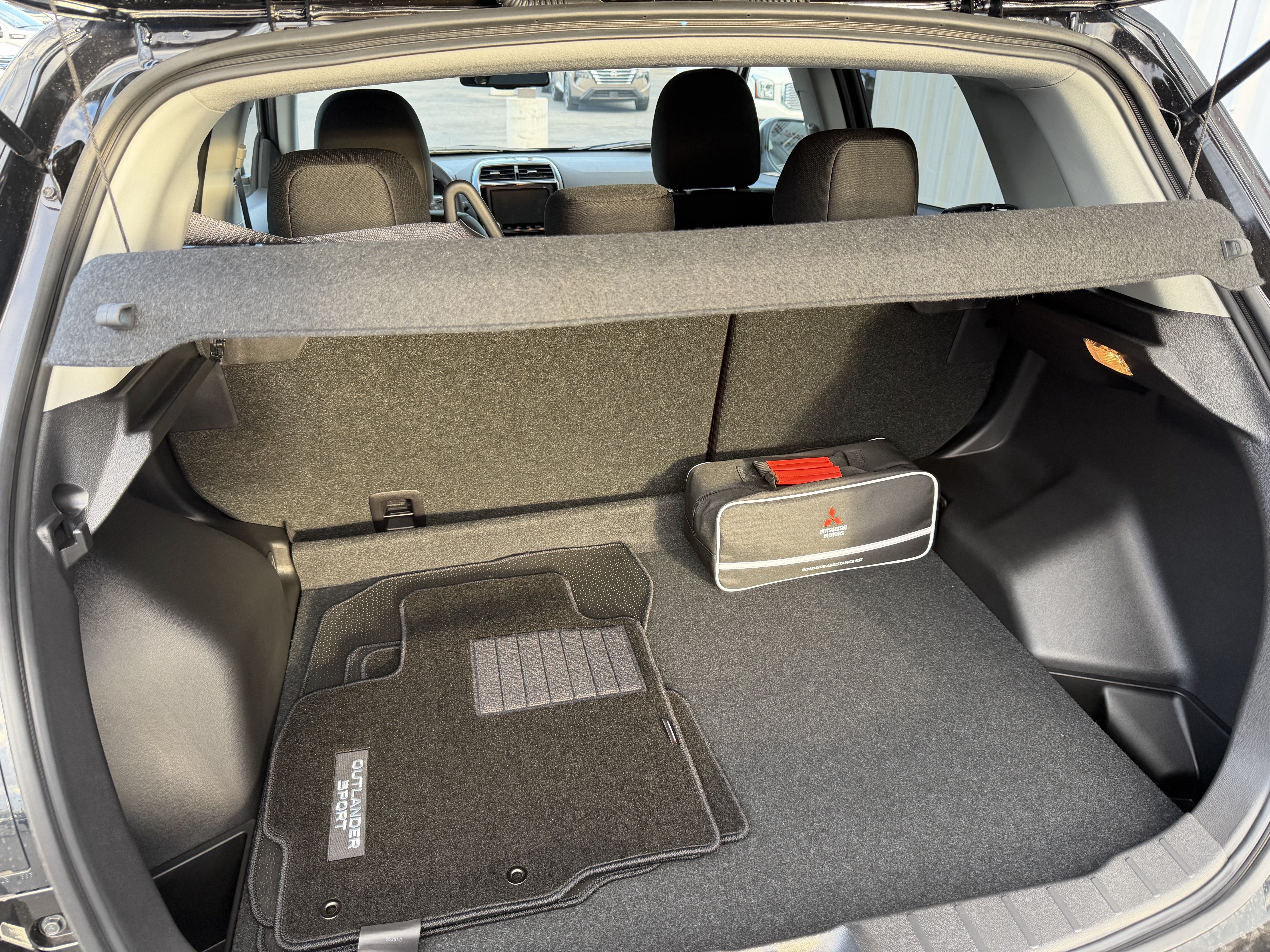 New 2027 Mitsubishi Outlander Sport LE FWD image 18