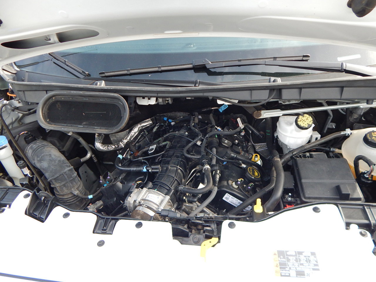 Used 2023 Ford Transit 350 XLT image 27