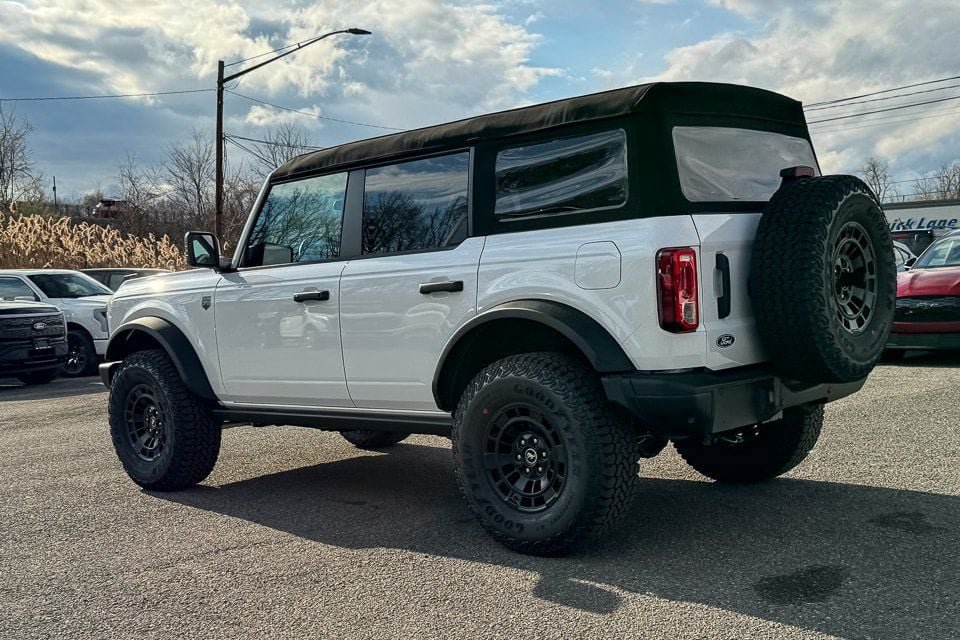 New 2026 Ford Bronco Big Bend w/ Black Diamond Package AWD/4WD image 5