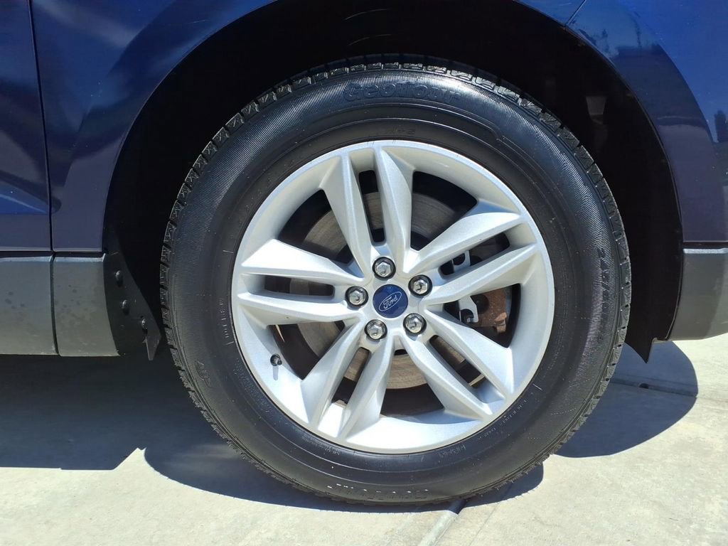 Used 2016 Ford Edge SEL AWD/4WD image 9