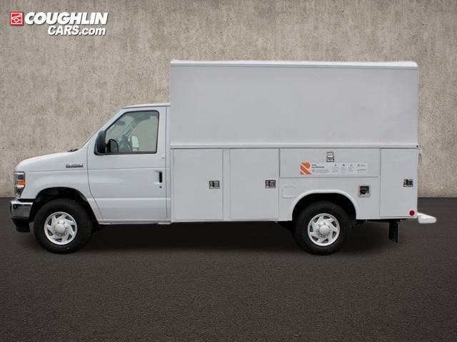 New 2026 Ford E-350 and Econoline 350 Super Duty w/ Power Equipment Group image 3
