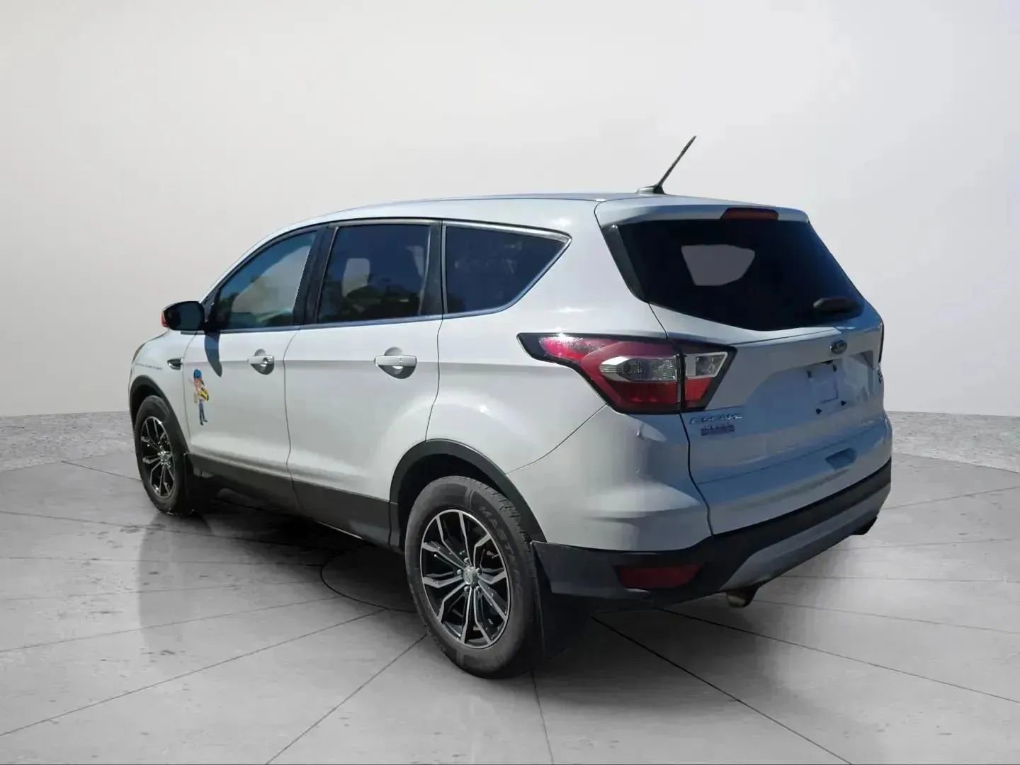 Used 2017 Ford Escape SE w/ SE Cold Weather Package AWD/4WD image 11