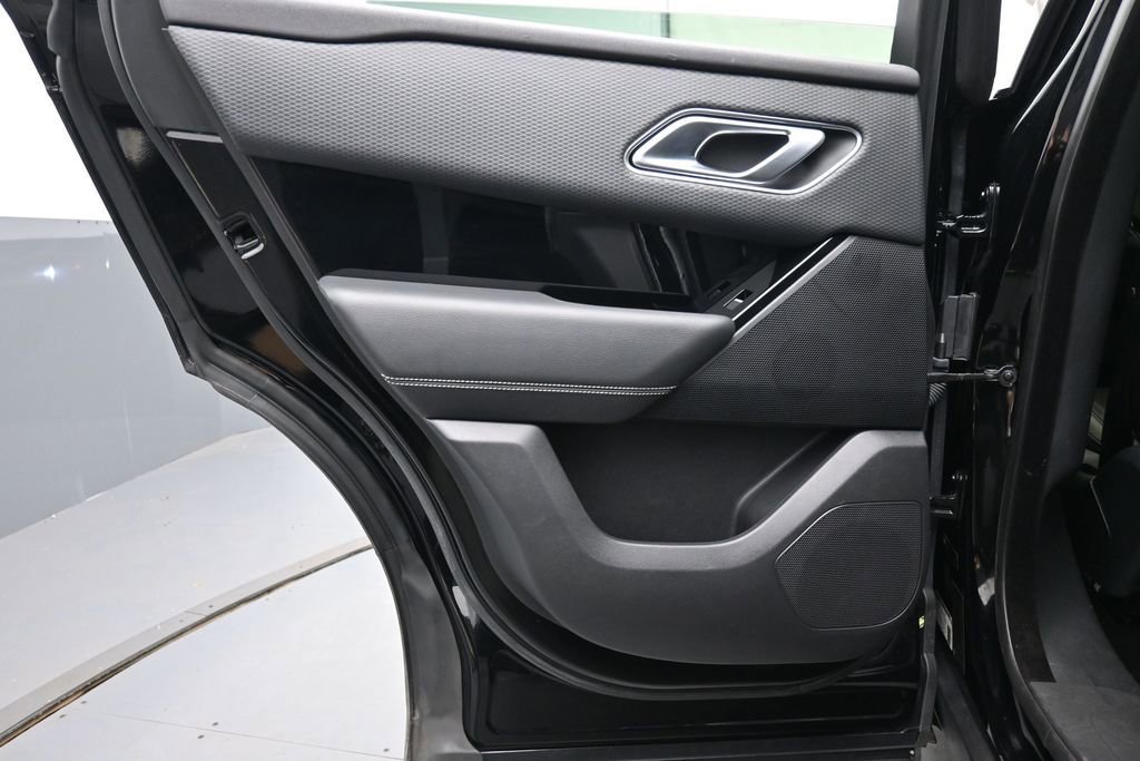 Used 2019 Land Rover Range Rover Velar S AWD/4WD image 20