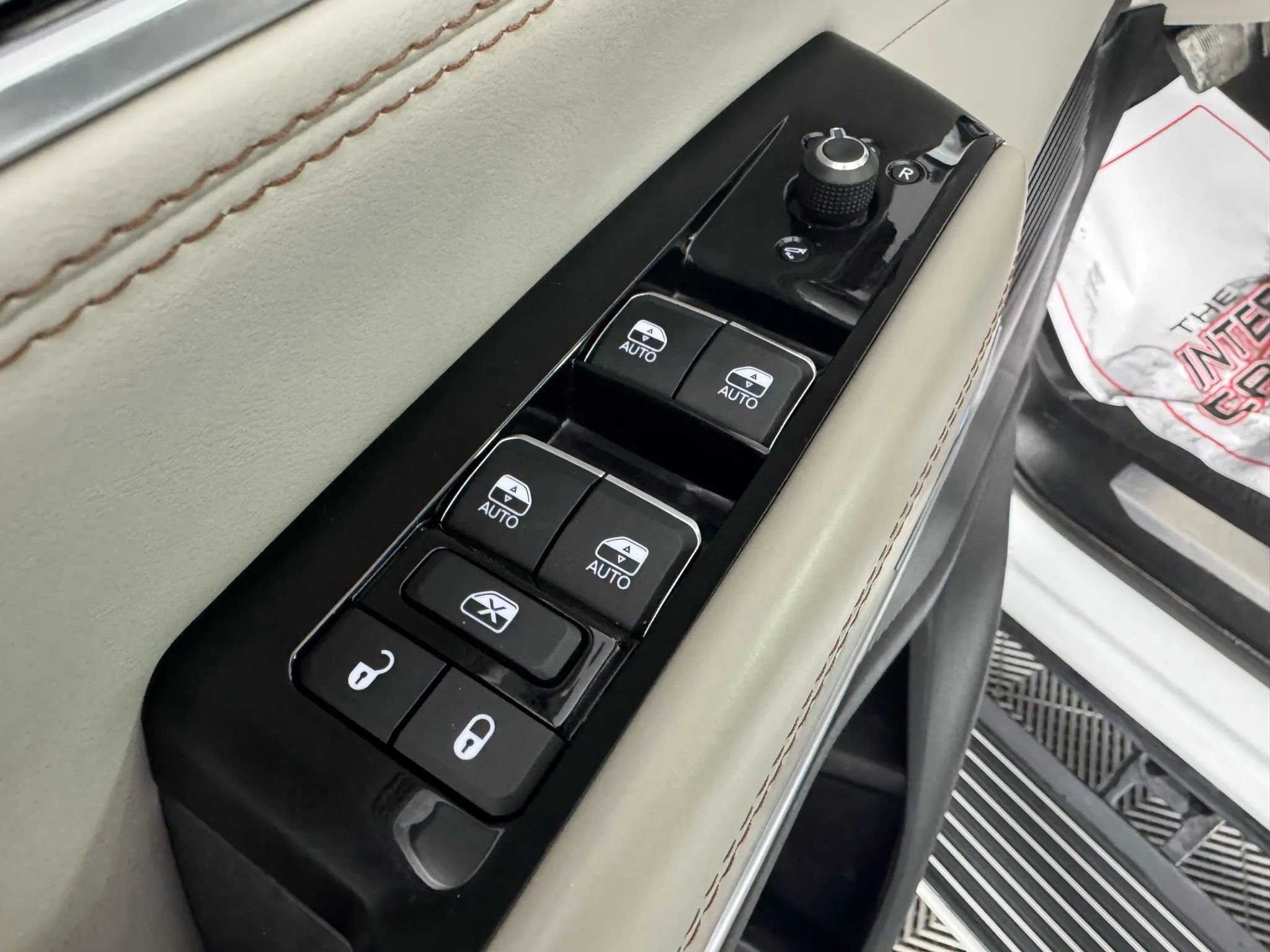 Used 2023 Jeep Grand Wagoneer 4WD w/ Flexible Seating Group image 42