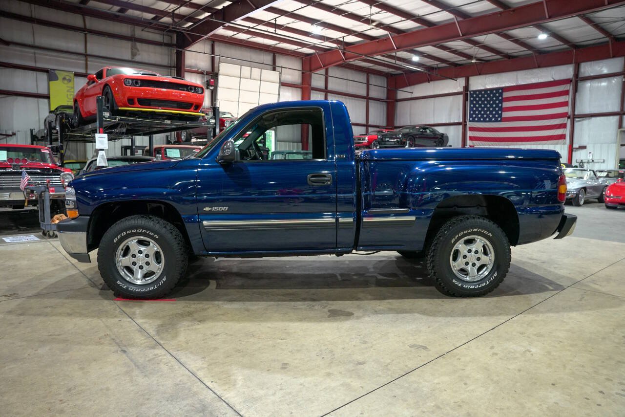 Used 2001 Chevrolet Silverado 1500 LS w/ Off-Road Chassis Pkg AWD/4WD image 4