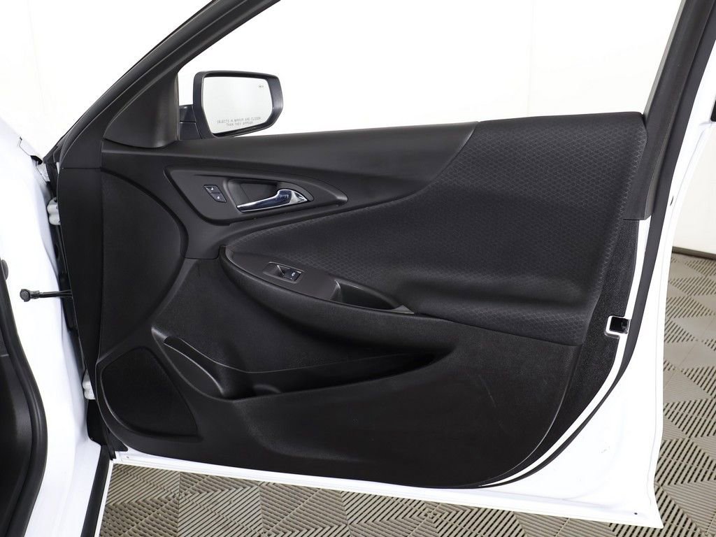 Used 2025 Chevrolet Malibu LS FWD image 22