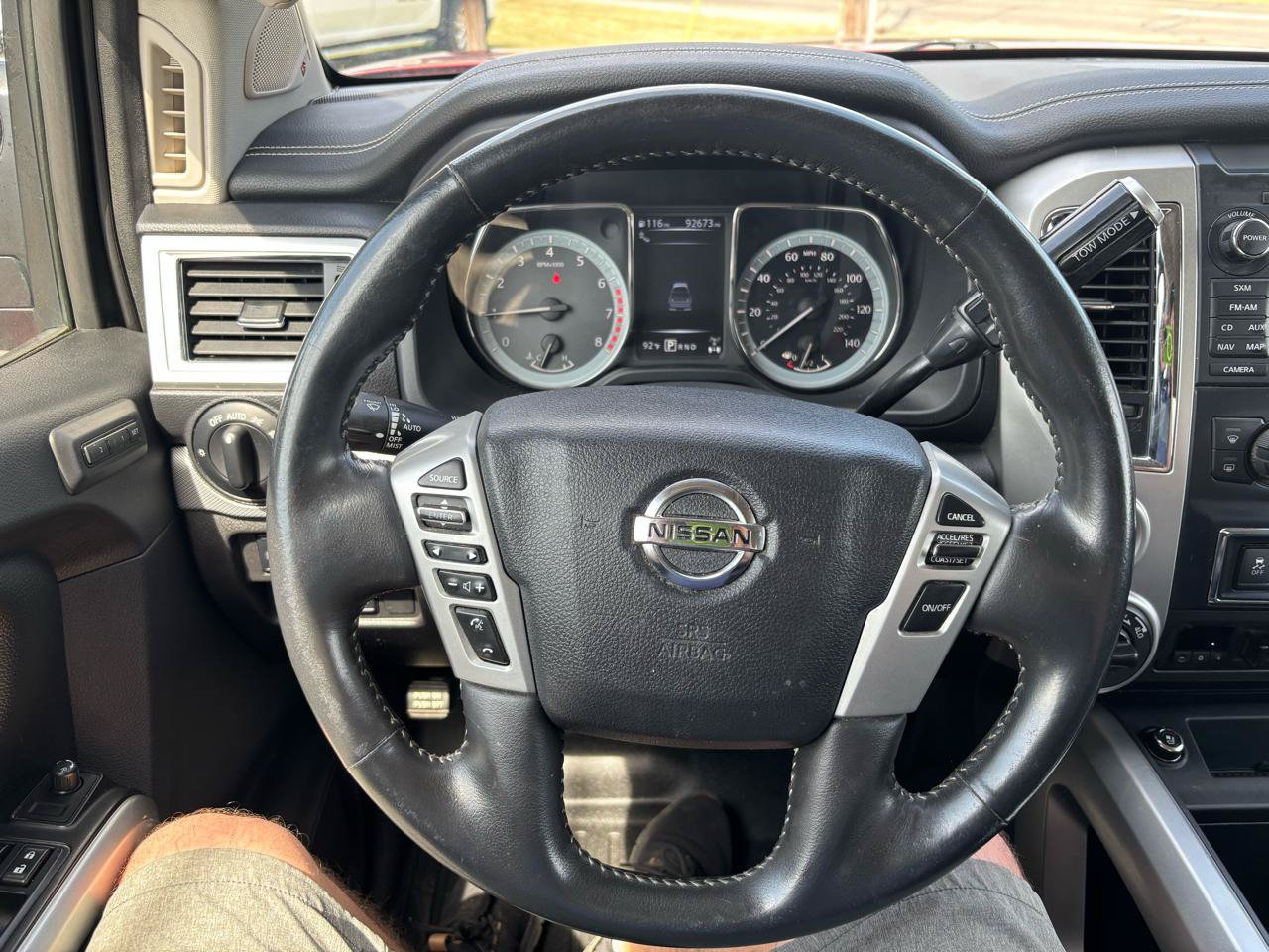 Used 2018 Nissan Titan PRO-4X AWD/4WD image 11