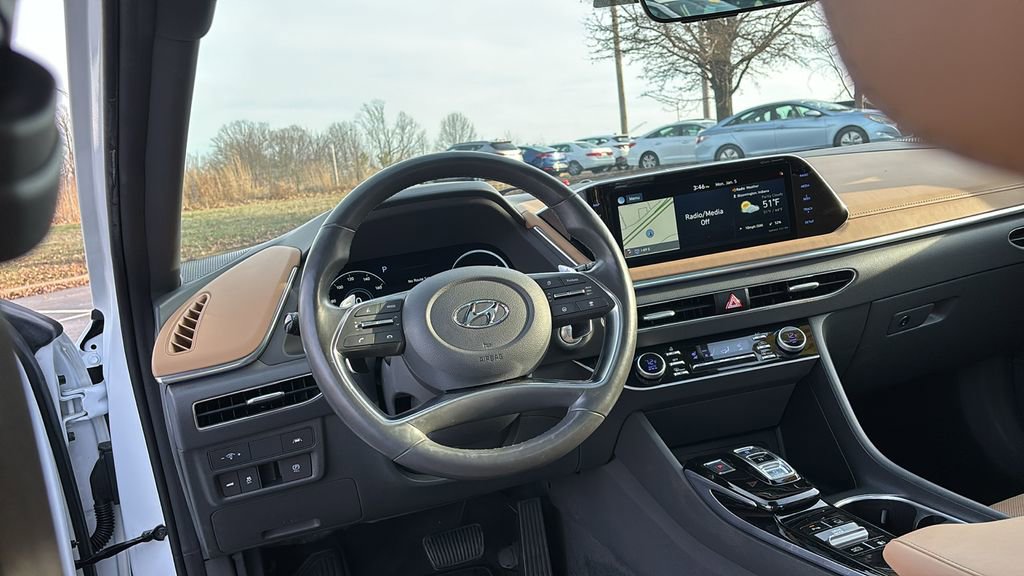 Used 2021 Hyundai Sonata Limited image 13
