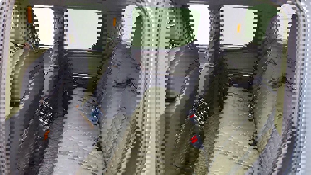 Used 2023 Rivian R1T Adventure image 23