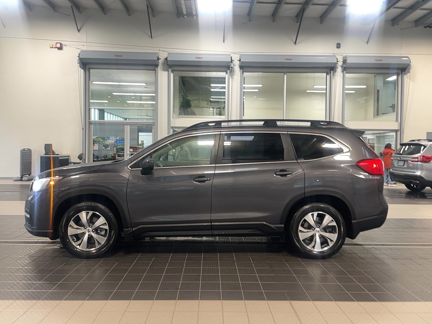 Used 2022 Subaru Ascent Premium w/ Convenience Package AWD/4WD image 4