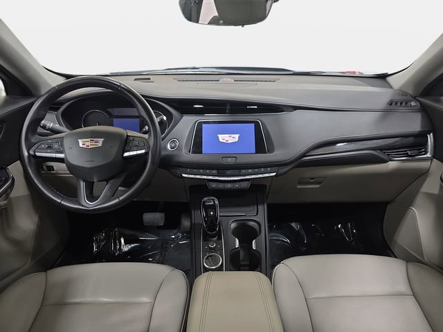 Certified 2022 Cadillac XT4 Premium Luxury w/ Enhanced Visibility Package image 9