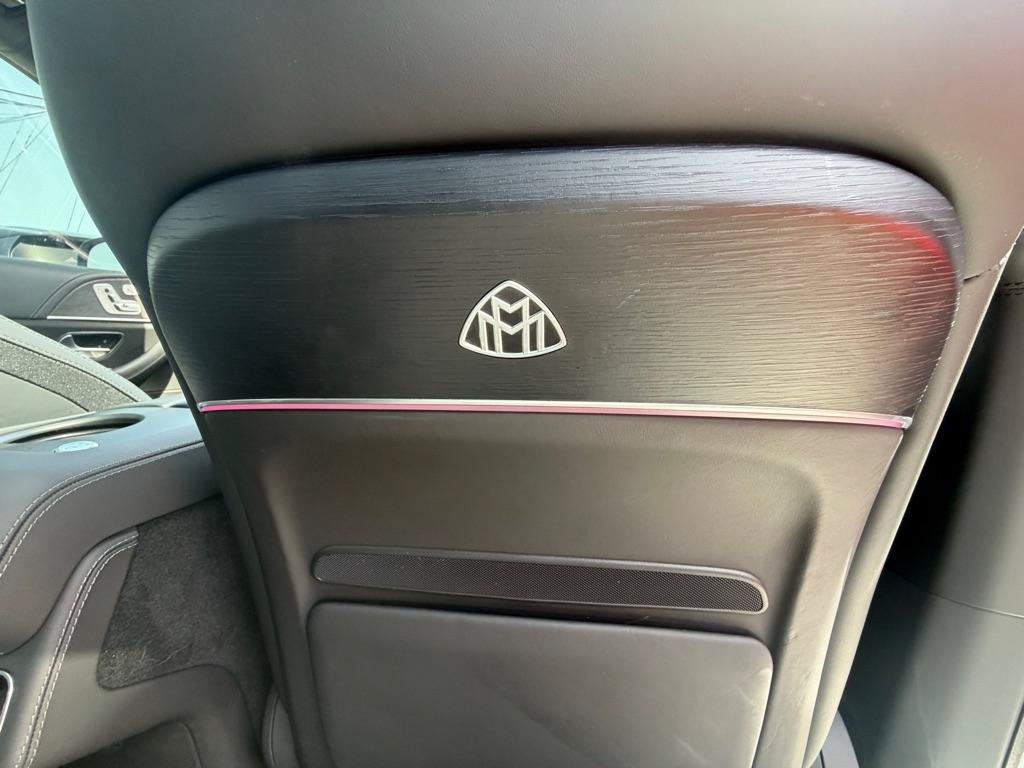 Used 2024 Mercedes-Benz Maybach GLS 600 4MATIC image 53