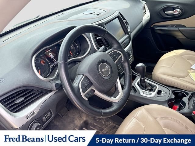 Used 2016 Jeep Cherokee Limited image 11