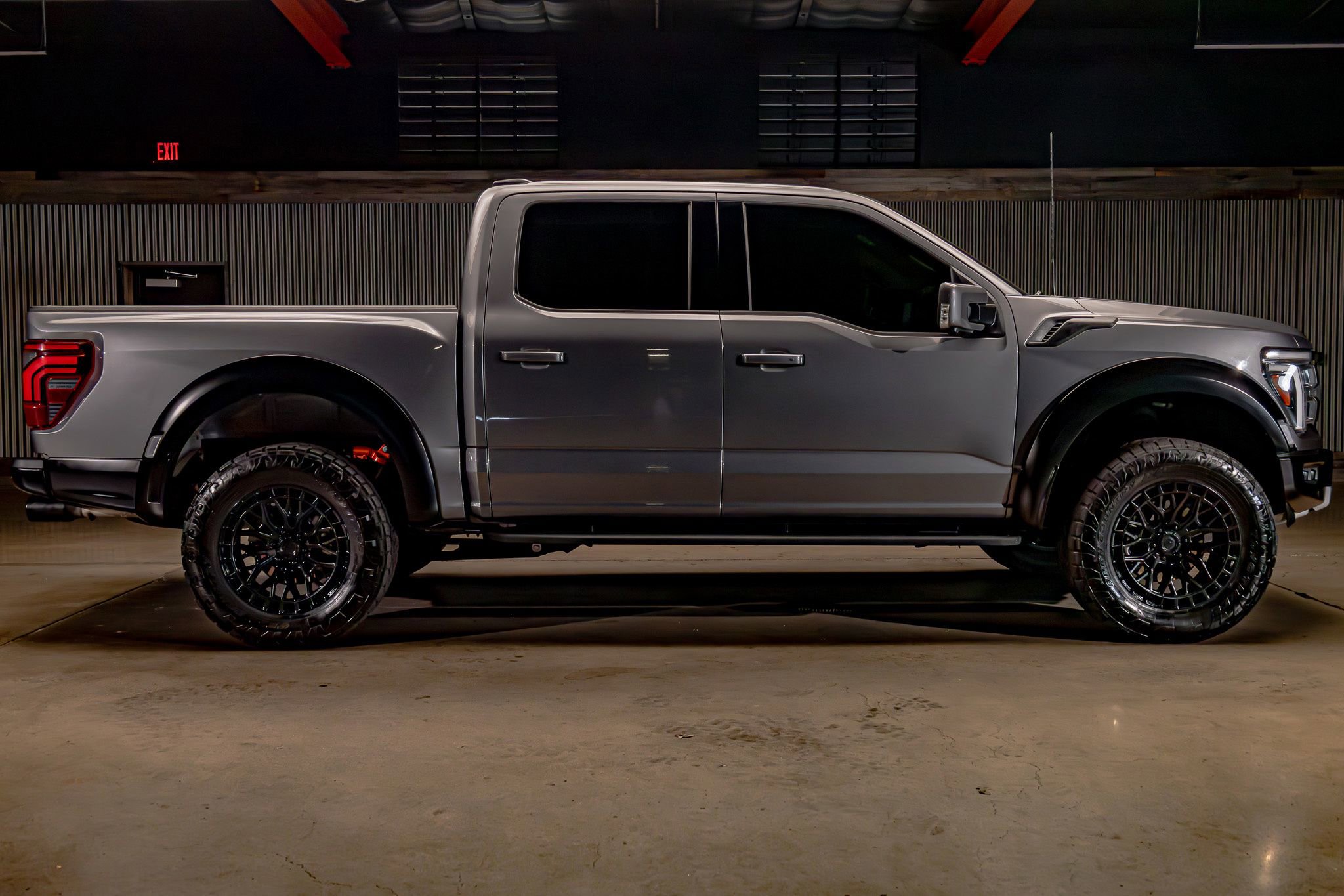 Used 2024 Ford F150 Raptor AWD/4WD image 10