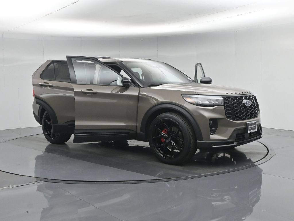 New 2026 Ford Explorer ST-Line w/ ST-Line Street Pack RWD image 32
