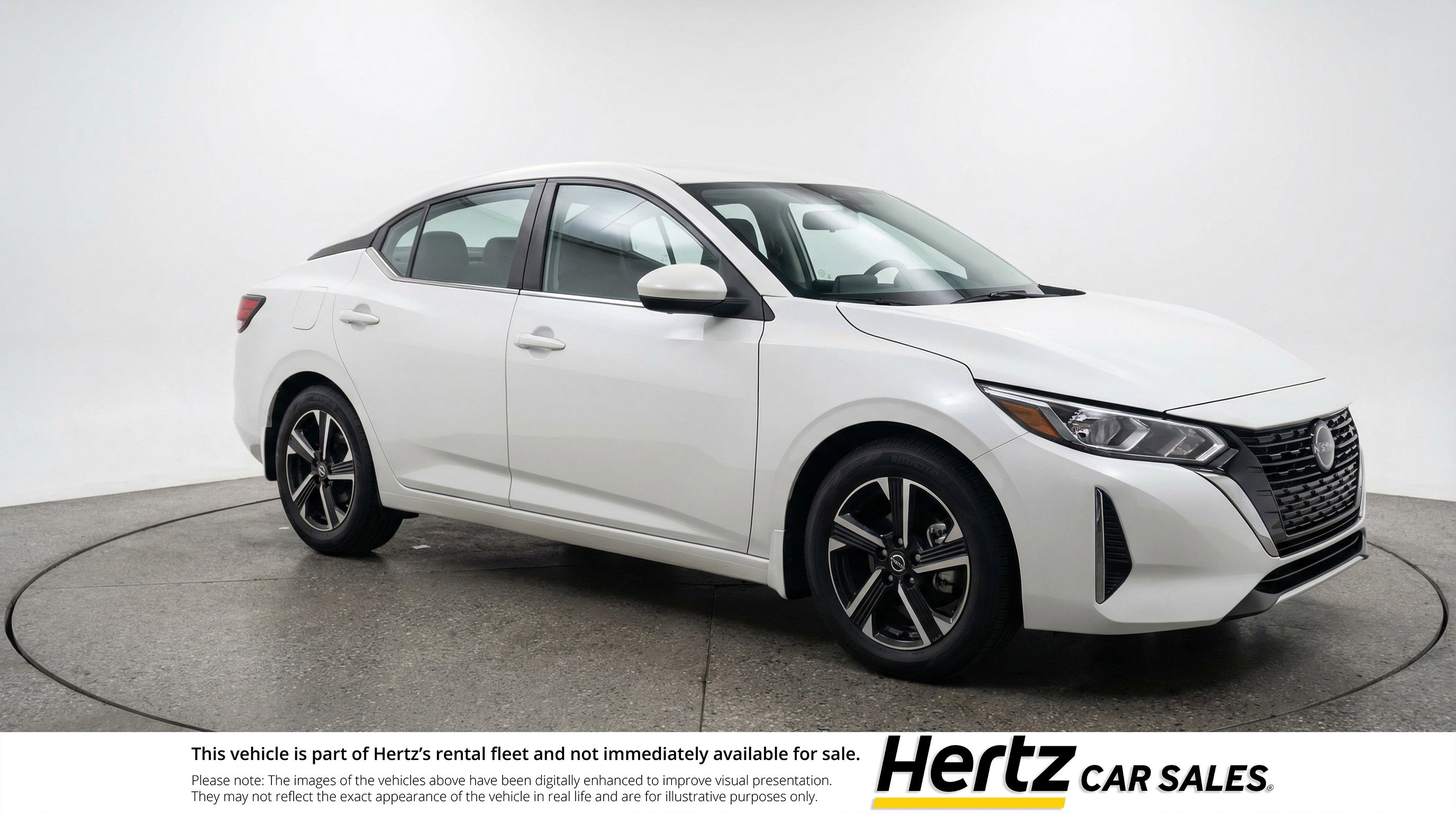 Used 2025 Nissan Sentra SV image 1