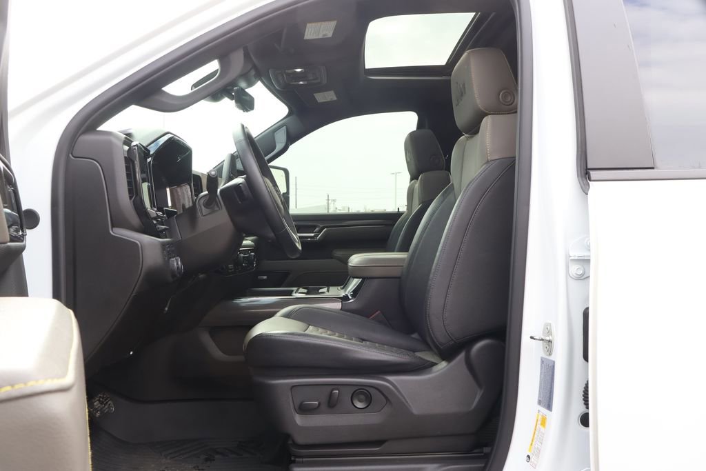 Certified 2024 Chevrolet Silverado 2500 ZR2 w/ ZR2 Bison Edition image 36