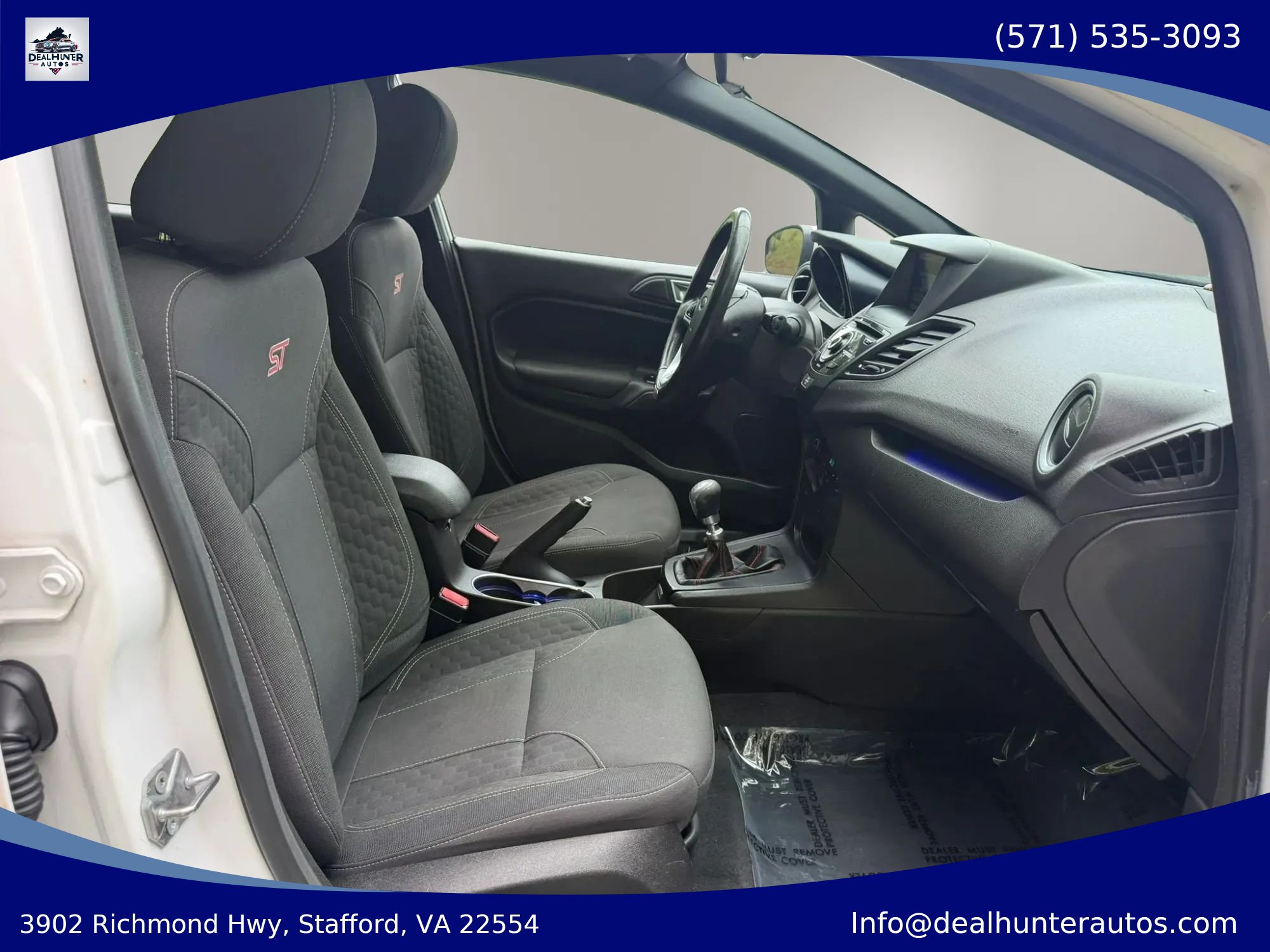 Used 2015 Ford Fiesta ST FWD image 11