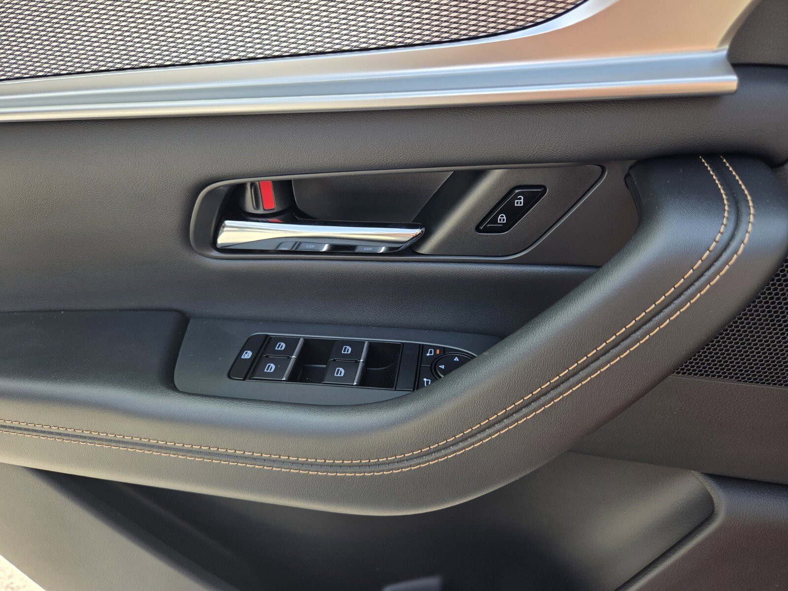 New 2026 MAZDA CX-70 3.3 Turbo w/ Preferred Package AWD/4WD image 23