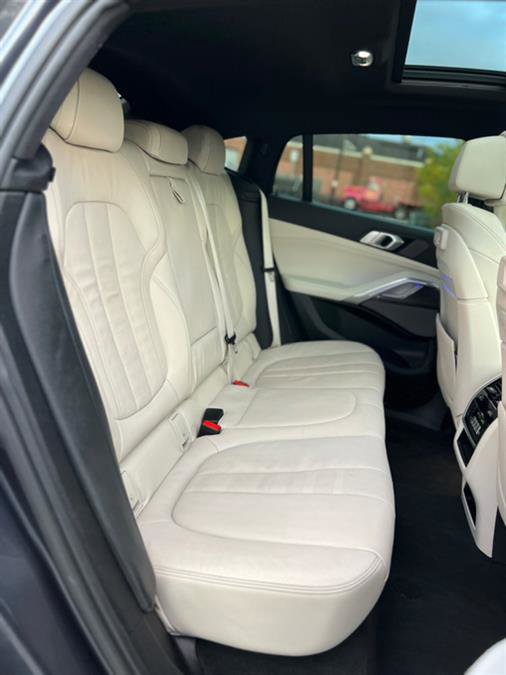 Used 2020 BMW X6 M50i w/ Premium Package image 31