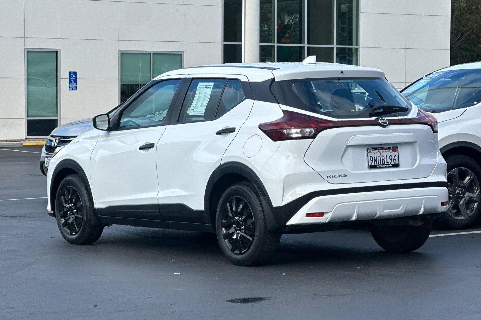 Used 2024 Nissan Kicks S image 5