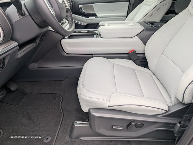 New 2027 Ford Expedition Max Platinum w/ Platinum Ultimate Package AWD/4WD image 15