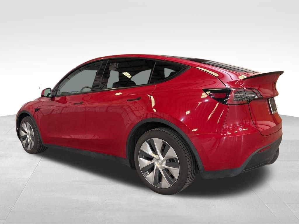 Used 2022 Tesla Model Y Long Range image 3