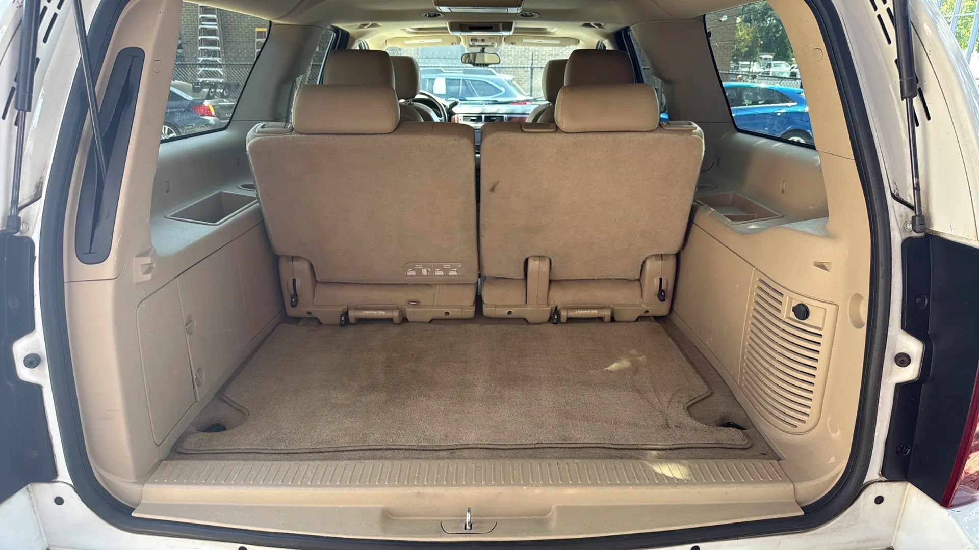 Used 2014 Chevrolet Suburban LTZ AWD/4WD image 11