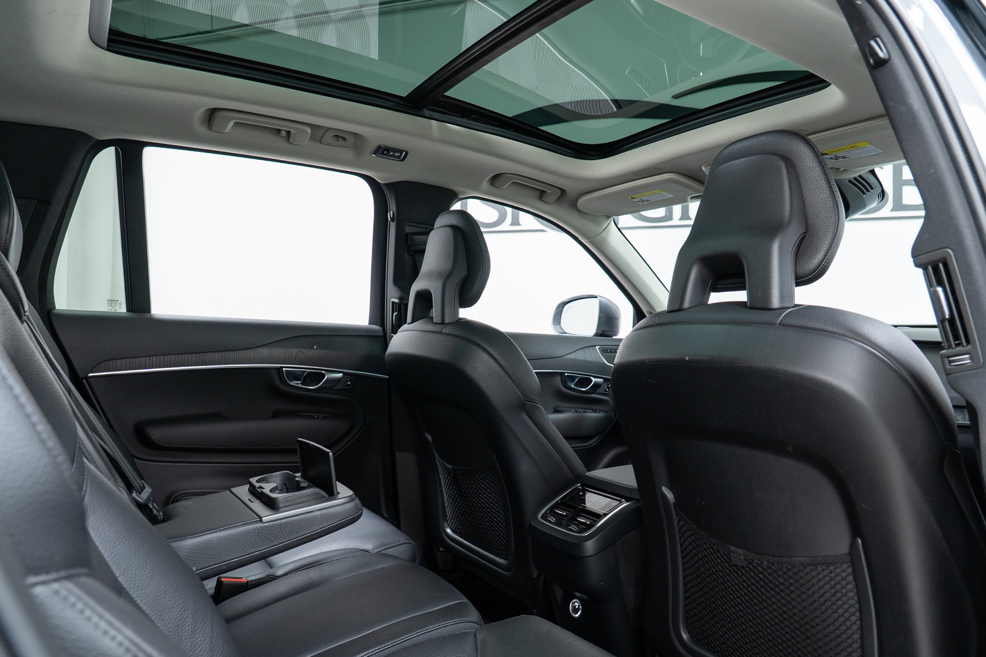 Used 2020 Volvo XC90 T6 Momentum image 23