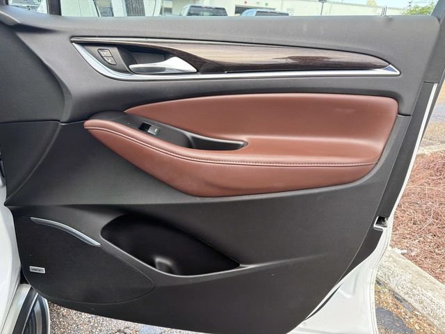 Used 2019 Buick Enclave Avenir w/ Avenir Technology Package FWD image 18